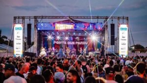 Festival Ponte Que Pariu,Carnaval 2026 Florianópolis,pré-carnaval Florianópolis,Beira-mar do Estreito,Ponte Hercílio Luz evento,Monobloco Florianópolis,Fanfarra da Ponte,carnaval de rua em Florianópolis,eventos gratuitos Florianópolis,cultura popular Santa Catarina,festival de carnaval SC,economia criativa Florianópolis,programação de carnaval 2026,eventos culturais na Grande Florianópolis,PIC Santa Catarina cultura