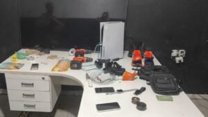 Guarda Municipal Itajaí,Polícia Militar SC,tráfico de drogas Itajaí,Operação Recomeço,abordagem policial Itajaí,detenção de suspeito,apreensão de drogas,São Judas Itajaí,objetos furtados Itajaí,ocorrência policial Itajaí,segurança pública SC,drogas apreendidas Itajaí,apoio Guarda Municipal,ação policial bairro São Judas,combate ao tráfico,fiscalização policial Itajaí