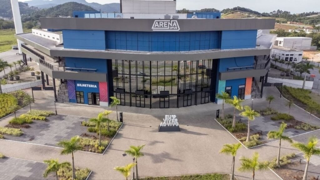 NOX Festival,Arena Opus,música eletrônica no Brasil,festivais de música eletrônica,Armin van Buuren no Brasil,The Orb Armin van Buuren,eventos em São José SC,shows em Florianópolis,grandes festivais em Santa Catarina,Opus Entretenimento,cena eletrônica catarinense,festivais imersivos,música eletrônica Santa Catarina,Arena Opus São José,festivais 2026 Brasil