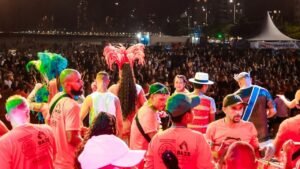 Viva Folia BC,Carnaval em Balneário Camboriú,programação Carnaval BC,eventos de Carnaval Santa Catarina,turismo em Balneário Camboriú,shows Carnaval BC,blocos de rua Balneário Camboriú,Praia Central Carnaval,Bairro da Barra Carnaval,Estaleiro Carnaval,Prefeitura de Balneário Camboriú,Secretaria de Turismo BC,Carnaval descentralizado,festas de verão SC,AgroPlay Verão Festival